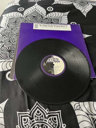 Rare techno planetary - techno,