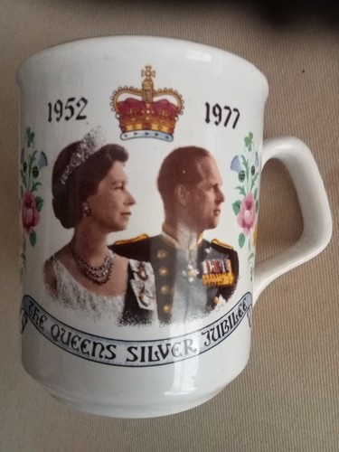 Queens silver jubilee - silver,