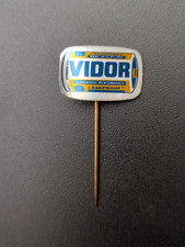 VINTAGE Pin Badge Vidor Manufactures Batteries Electronics Collectible Pinbacks