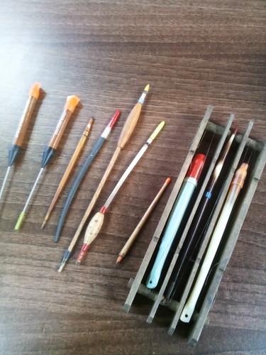 Assorted vintage fishing - vintage,