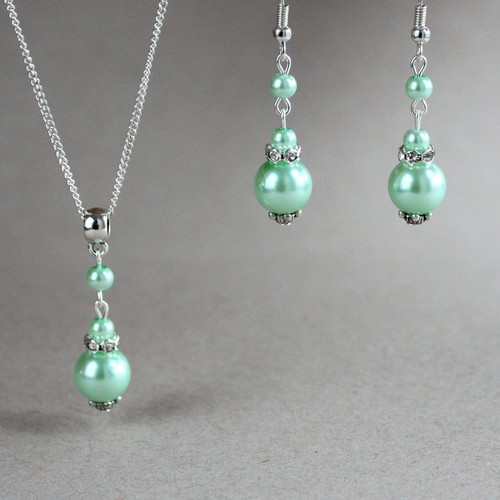 Mint green pearls silver
