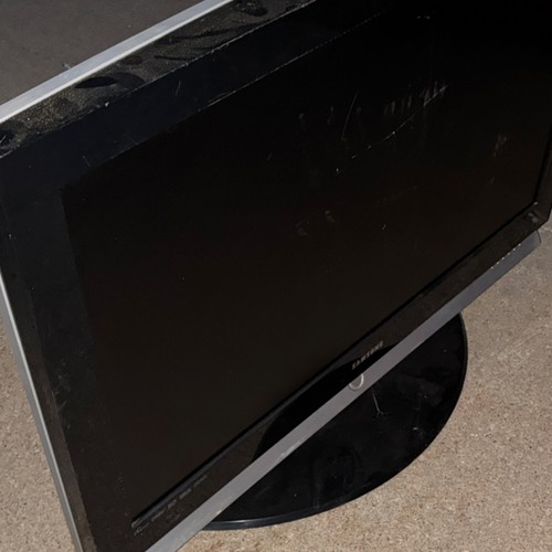 Samsung r409d lcd tv - 40",