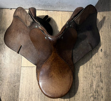 Vintage Antique Global Saddle