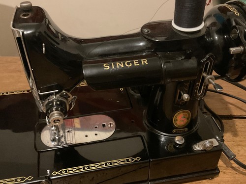 Rare red 1961 singer - 1961,