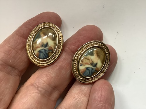 Vintage glass cameo - vintage, on