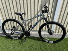 GT AGGRESSOR HARDTAIL MOUNTAIN BIKE HYDRAULIC DISC BRAKES USED 3 Times