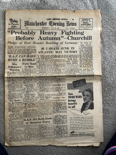 World war newspapers - war,