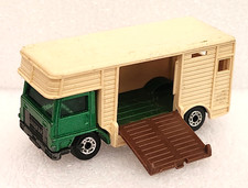 VINTAGE 1977 MATCHBOX