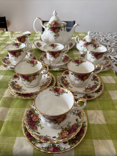 Royal albert old country - old, roses