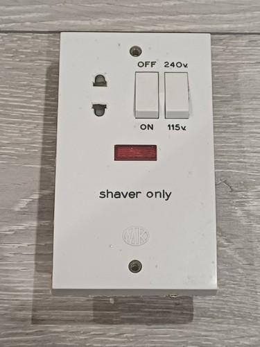 Vintage shaver socket 1980s - socket,