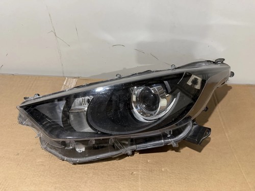 Toyota yaris p21 headlight - toyota,