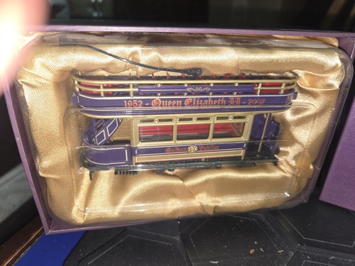 Corgi cc25207 gold plated tram - cc25207,