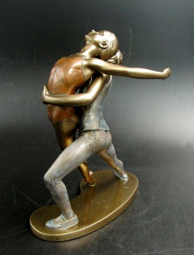 Parastone couple dancing - parastone,