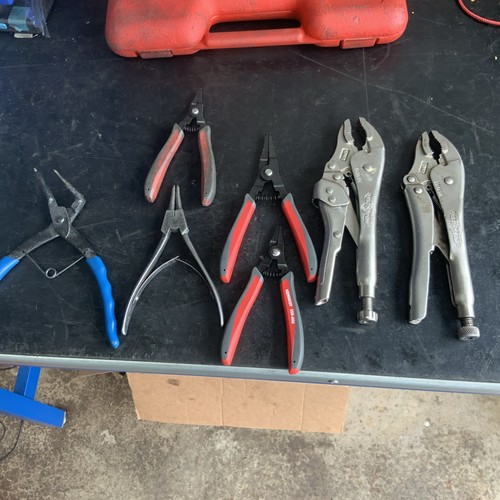 Massive job lot - lot, pliers