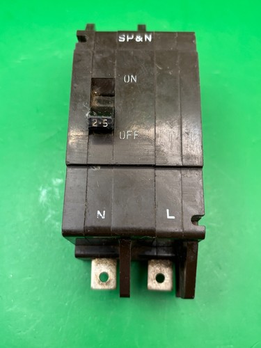 Crabtree c50 double - crabtree, 2.5a