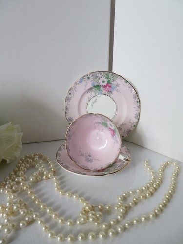 Vintage paragon cineraria tea - paragon,