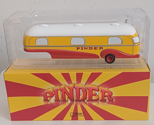Pinder circus coach bus - circus, coach/bus