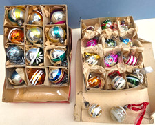 VINTAGE 1940/50/60's Hand Painted BAUBLES CHRISTMAS DECORATION - ORIGINAL BOXES