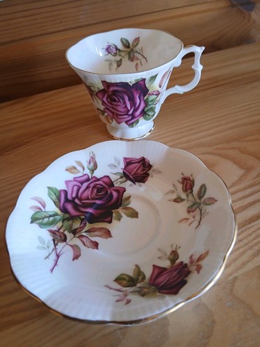 Royal albert red rose - red, cup