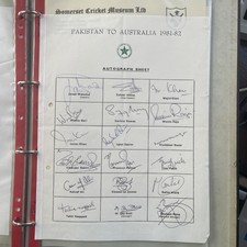 Pakistan Cricket Autographs Sheet 1981/2