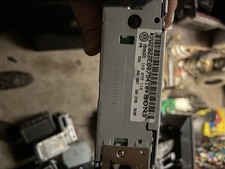 VW GOLF MK5  SONY 6 CD CHANGER