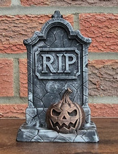 Headstone with Pumpkin