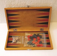 Traditional Wooden Backgammon Set Boxed ~ Counter's in Black and Red 