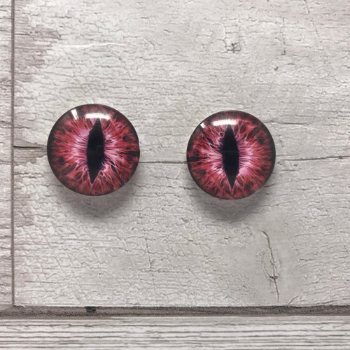 Pair red glass eyes great - pair,
