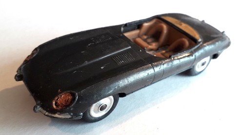 Corgi diecast model car - , no