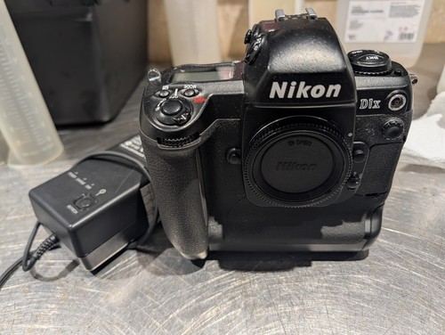Nikon d1x 3mp charger - 5.3mp,