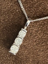 Ernest Jones 0.5ct Diamond