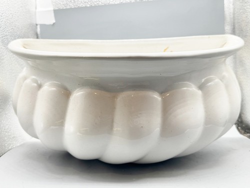 Vintage huge white scalloped - huge,