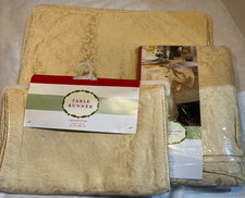 Target Ornamental Round 70" Gold Table Cloth w/ Table Runner  4 Placemats Lot