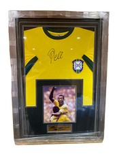 PELE AUTHENTIC SIGNED 1970