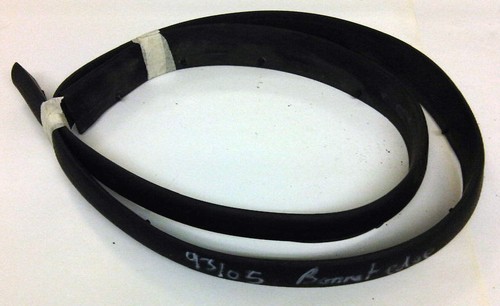 Saab bonnet edge seal - 9-3,