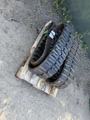 250x72x52 rubber tracks - 2x,