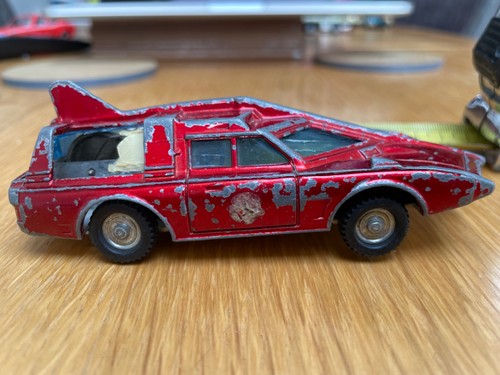 Dinky toys captain scarlet - dinky,