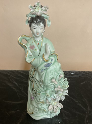 Green chinese porcelain - green,