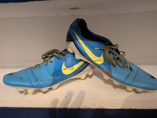 Nike CTR360 Maestri Football Boots Size UK 11