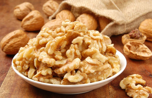 Premium walnut halves raw - |,