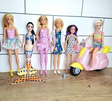 BARBIE dolls Bundle 92 -