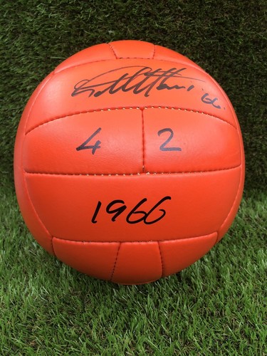 World cup 1966 football hand - cup,