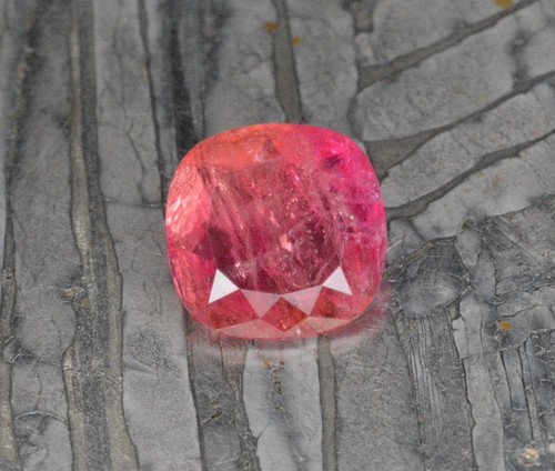 Red beryl emerald - beryl,,