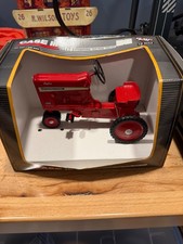 ERTL case international pedal