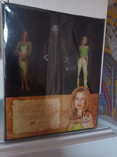 Buffy the vampire slayer - buffy,