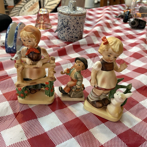 Hummel porcelain hand painted - hummel,