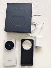 VIVO X200 Ultra 5G.  12/256GB. White. Unlocked. (DUAL SIM). Chinese Variant! 
