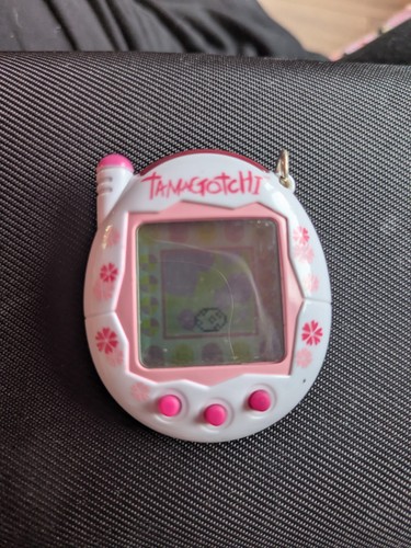 Bandai tamagotchi connection - tamagotchi,