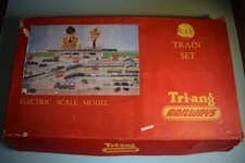 Vintage Triang electric Train Set RAX, Working Loco, no track