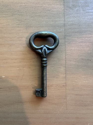 Authentic antique skeleton - antique, key